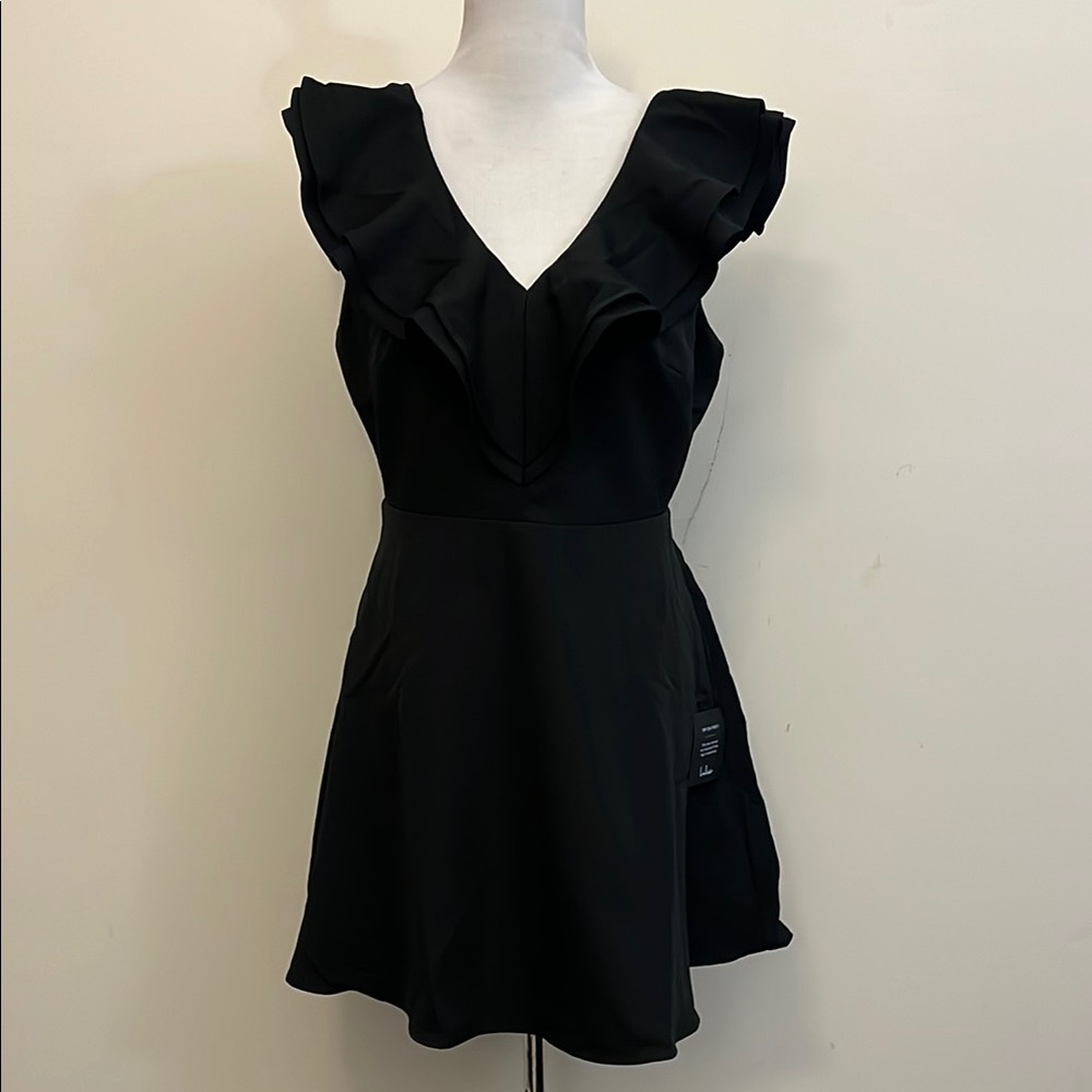 Lulu’s New Elegant Black Ruffle Dress Size Large